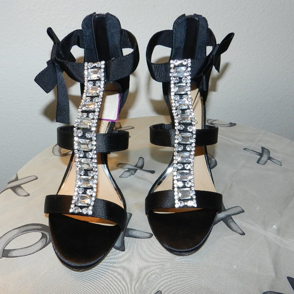 Jewel by Badgley Mischka Henderson Heels Black Satin Size 6 Crystal Rhinestone - Picture 4 of 16